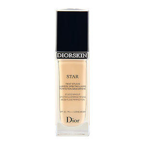 Dior Diorskin Spectacular Brightening Weightless Perfection Linen 021