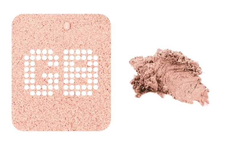 MAC - Iridescent Loose Powder - Dolled-Up #4