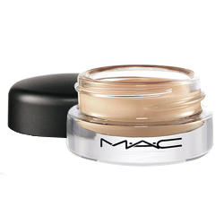 MAC Studio Sculpt Concealer NW15