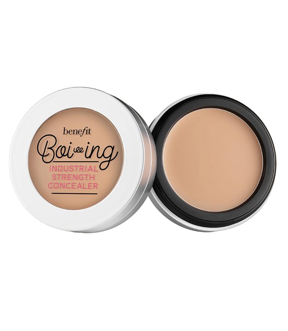 Benefit Industrial-Strength Concealer Boiing 04