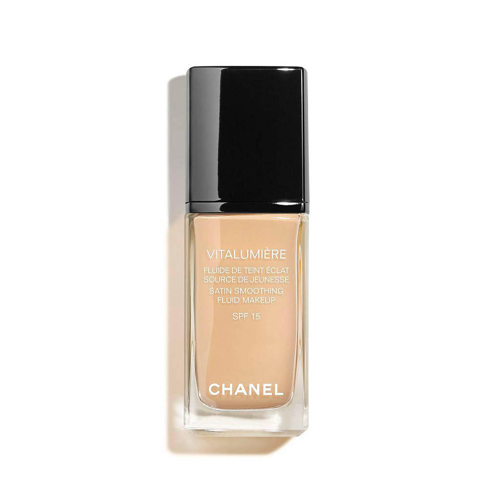 Chanel Vitalumiere Satin Smoothing Fluid Makeup SPF15 Gentle Ivory .8