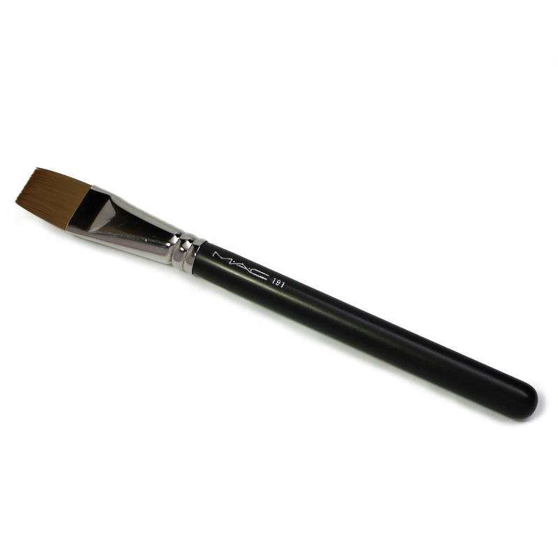 MAC Square Foundation Brush 191 #0