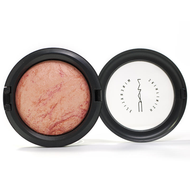 MAC Mineralize Skinfinish Glissade #0