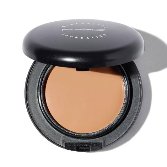 MAC Mineralize SPF 15 Foundation NW35