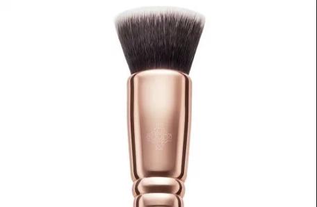 Zoeva Buffer Face Brush 104 Rose Golden Collection