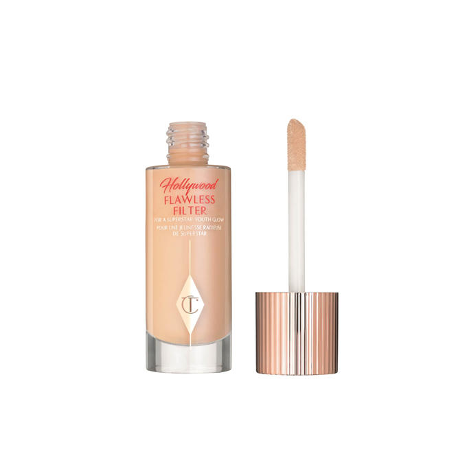 Charlotte Tillbury Hollywood Flawless Filter Light 2