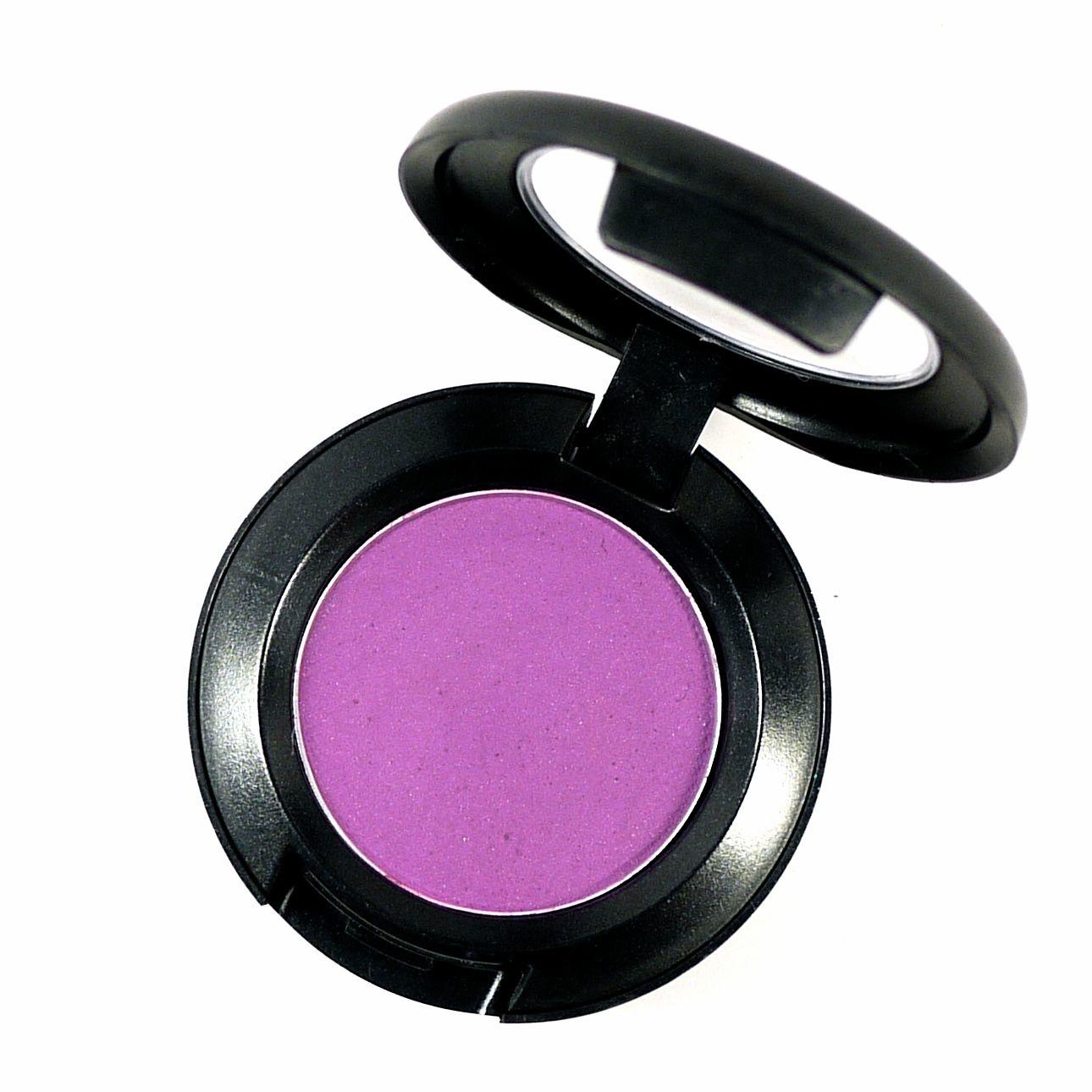 MAC Eyeshadow Vibrant Grape #1