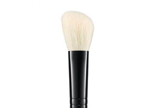 MAC Large Angled Contour Face Brush 168SE Dark Wood Grain