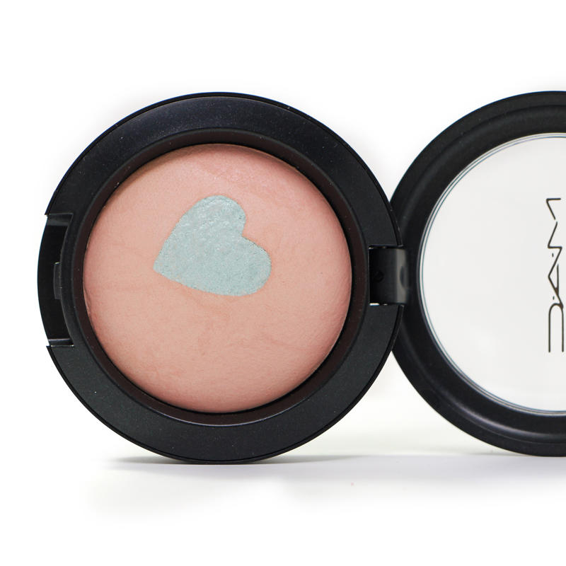 MAC Mineralize Blush Quite Cute Collection Miss Behave #1