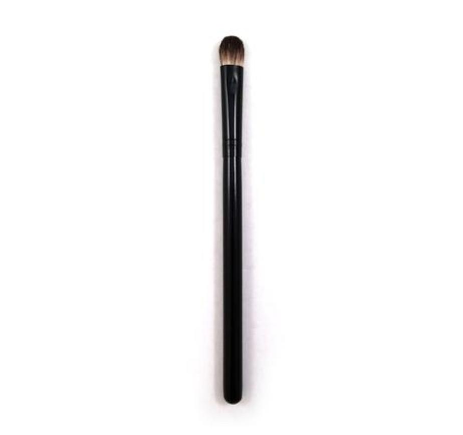Morphe Oval Shadow Brush B77