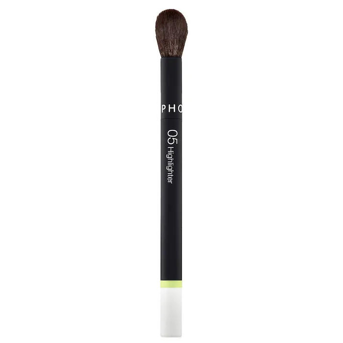 Sephora Essential Highlighter Brush 05
