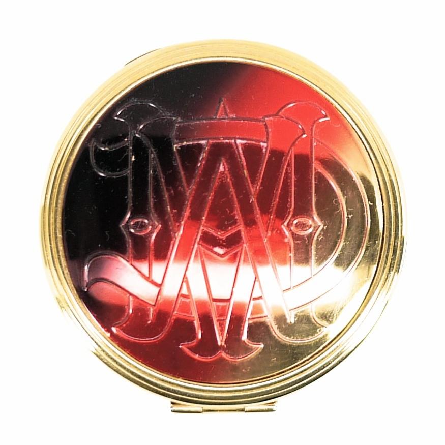 MAC Pressed Powder Old English Monogram Collection #0