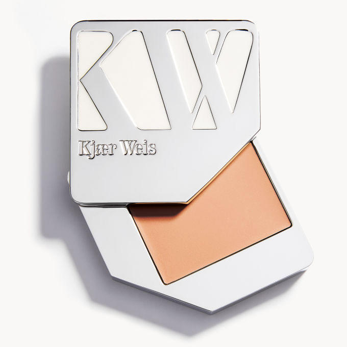 Kjaer Weis Cream Foundation Paper Thin