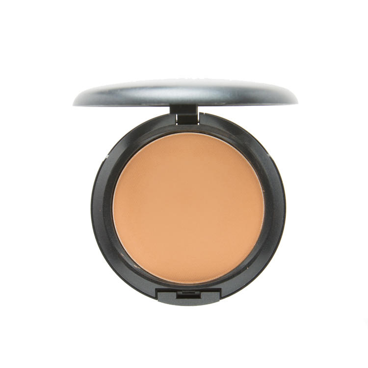 MAC Studio Fix Foundation NC45