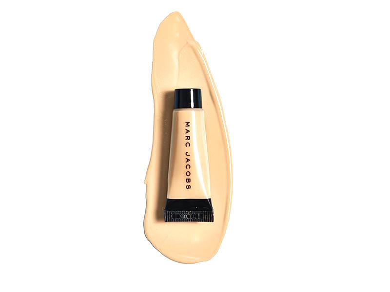 Marc Jacobs Shameless Youthful-Look 24H Foundation Medium Y390 Mini