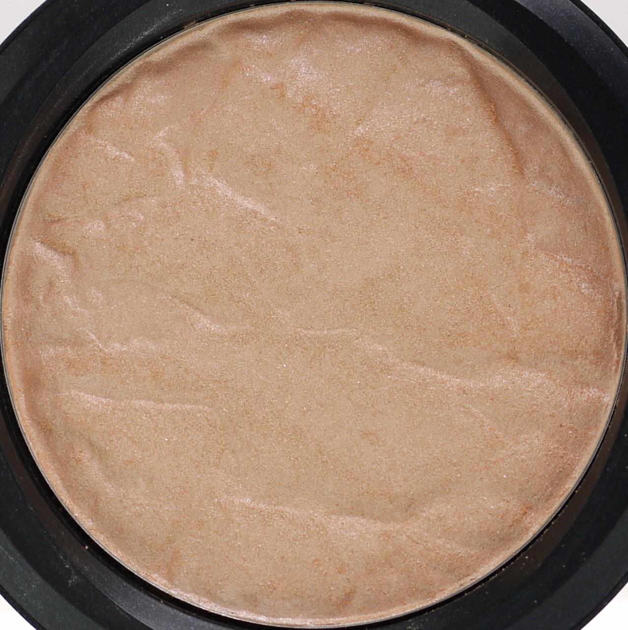 MAC Special Reserve Highlight Powder Chez Chez Lame #2