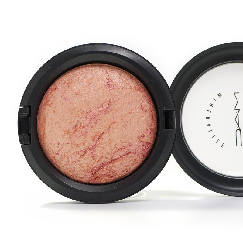 MAC Mineralize Skinfinish Glissade #1