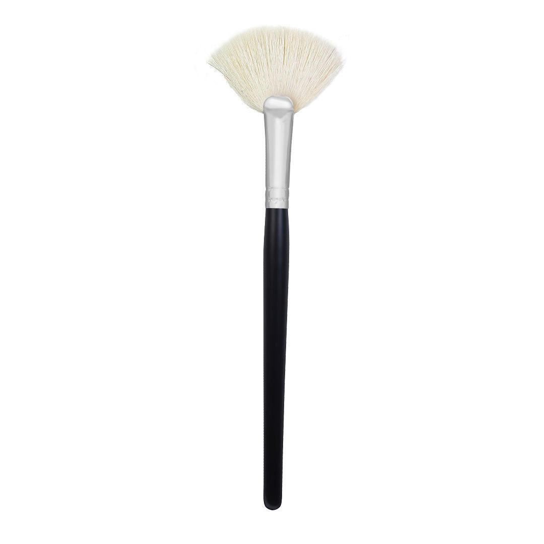 Morphe Large Soft Fan Brush M310