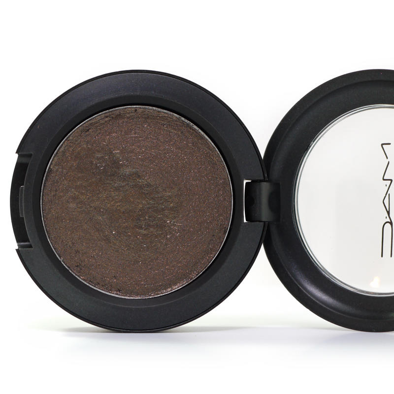 MAC Brushed Metal-X Cream Shadow Gilded Ash #1