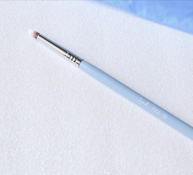 Sigma Pencil Eye Brush E30 Mrs. Bunny Vegan Collection