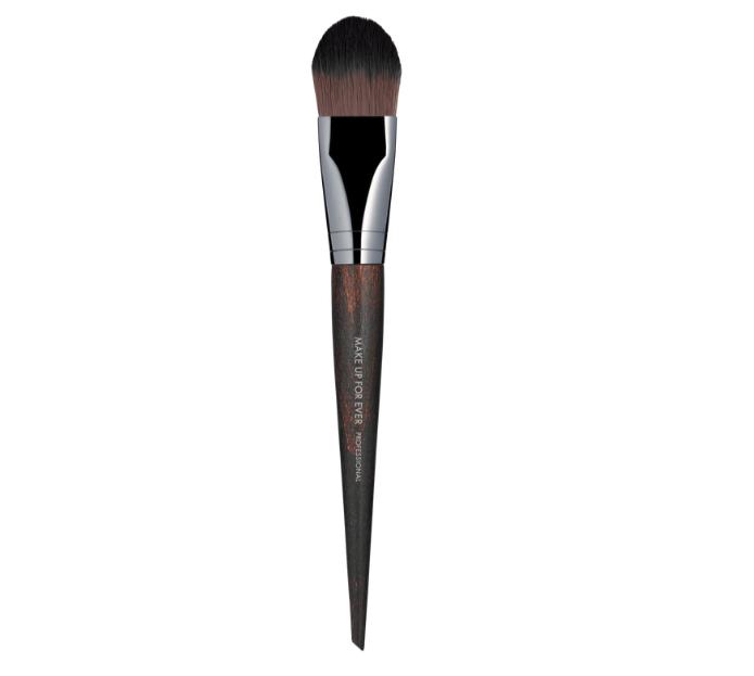 Makeup Forever Straight 104 Face Brush