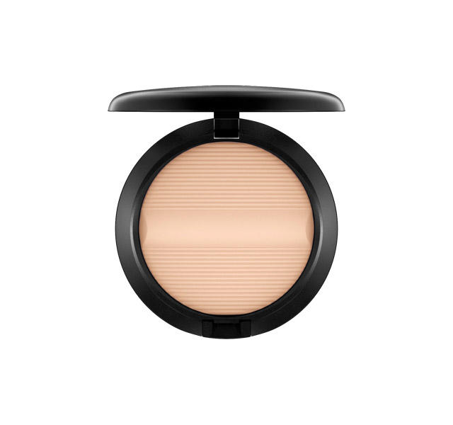 MAC Studio Sculpt Defining Powder Light