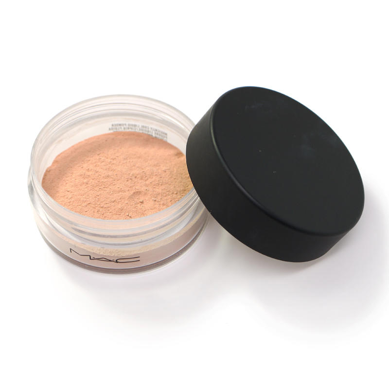 MAC Magically Cool Liquid Powder Truth & Light #1