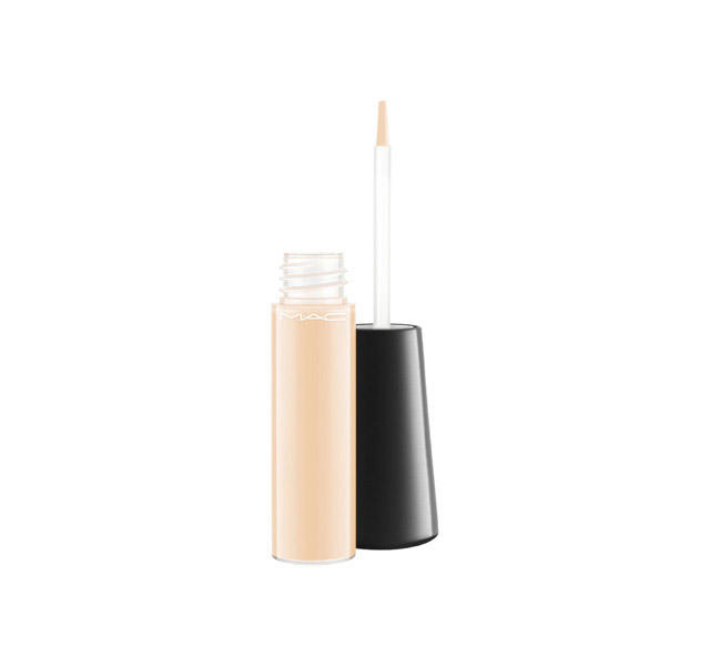MAC Mineralize Concealer NC15