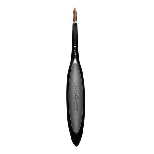 MAC Linear Eye Brush 1