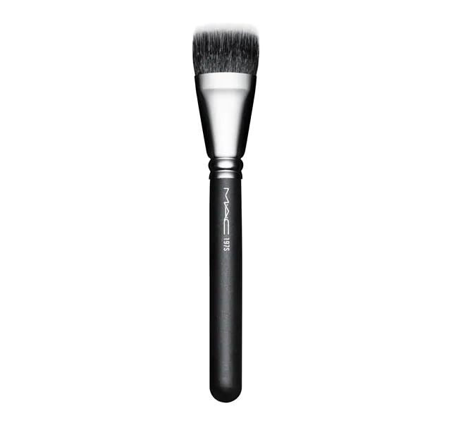 MAC Square Brush 197S