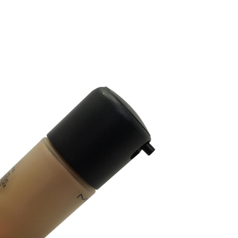 MAC Mineralize Satinfinish SPF15 Foundation NC35 #1