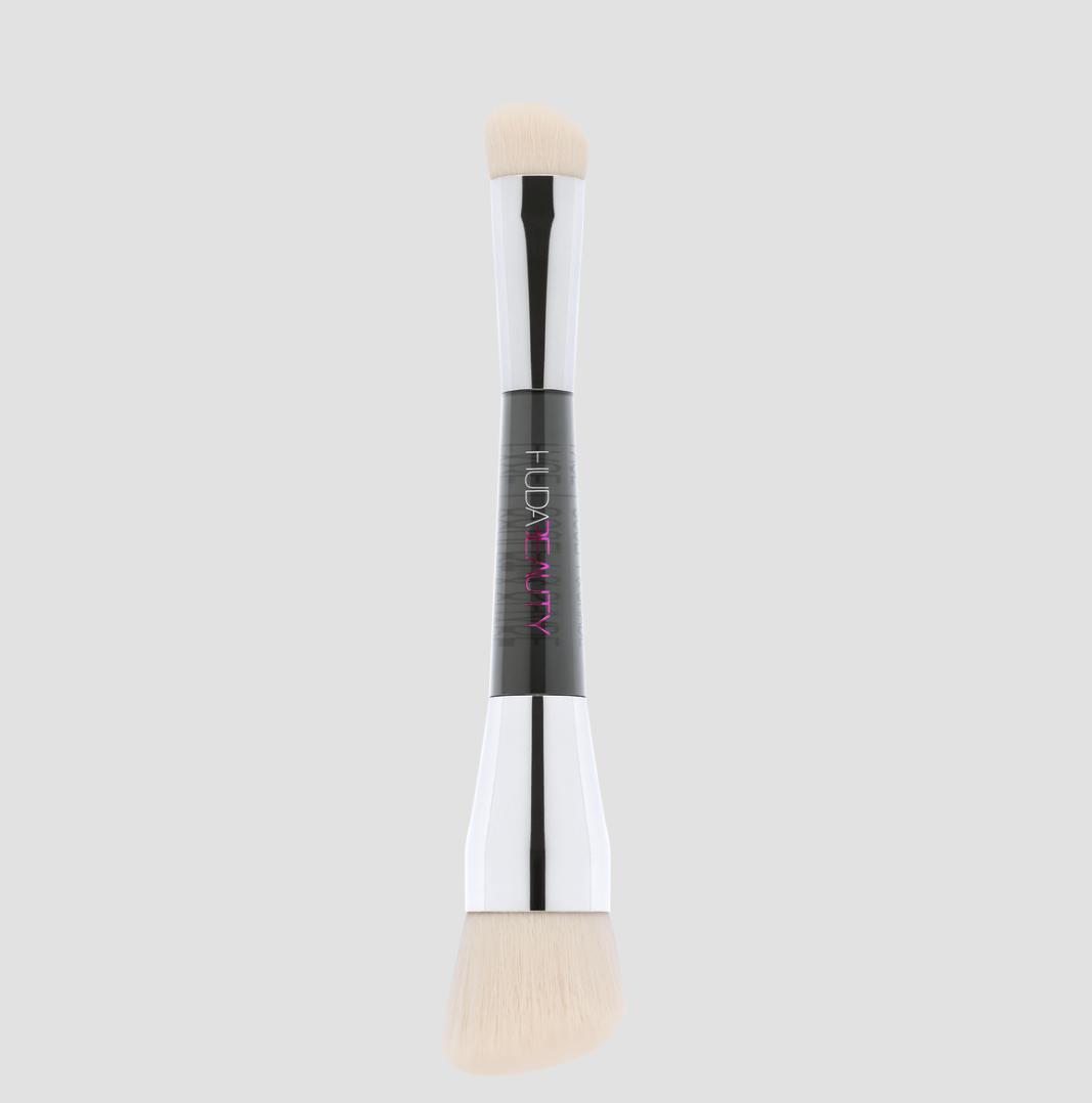 HUDA Beauty Sculpt & Shade Face Brush