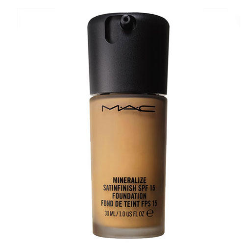 MAC Mineralize Skin Finish Foundation NC44