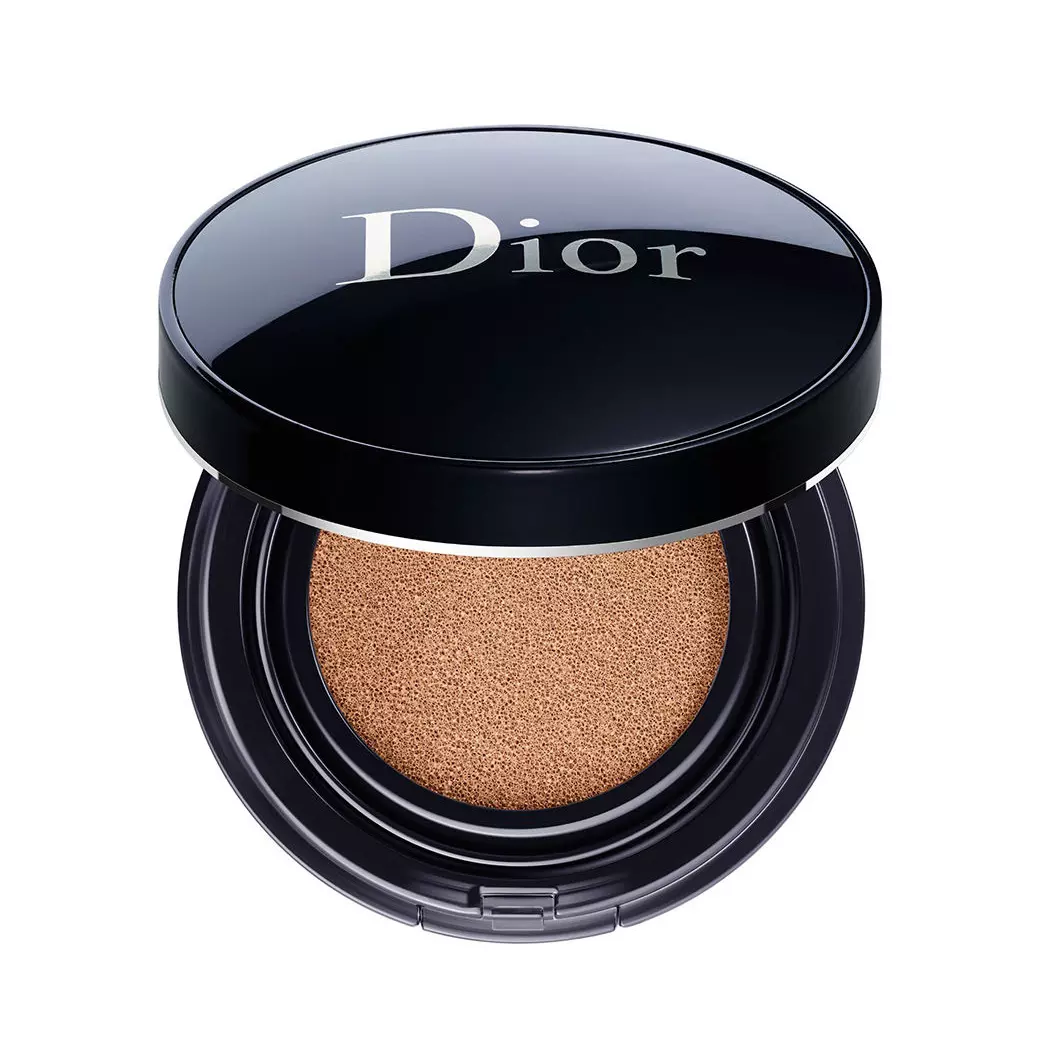 Drastisch zuigen Luidruchtig Dior Diorskin Forever Perfect Cushion Foundation Honey Beige 040 |  Glambot.com - Best deals on Dior cosmetics