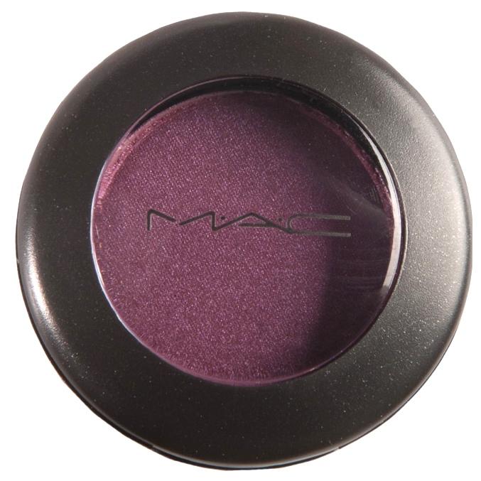 MAC Eyeshadow Plum Dressing