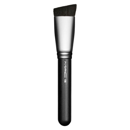 MAC Slanted Flat Top Foundation Brush 196