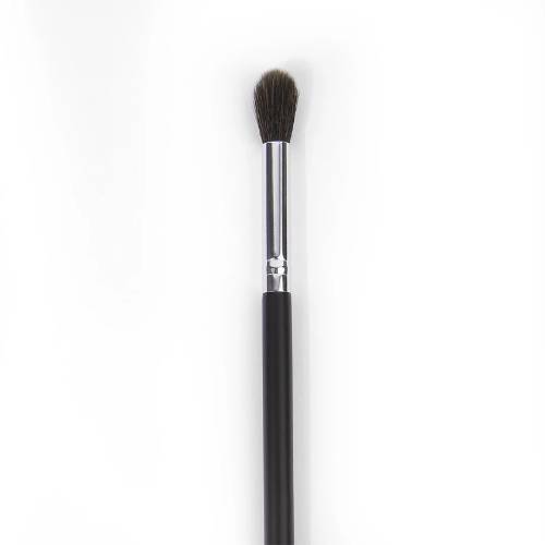 BH Cosmetics Fluff Blending Brush 101