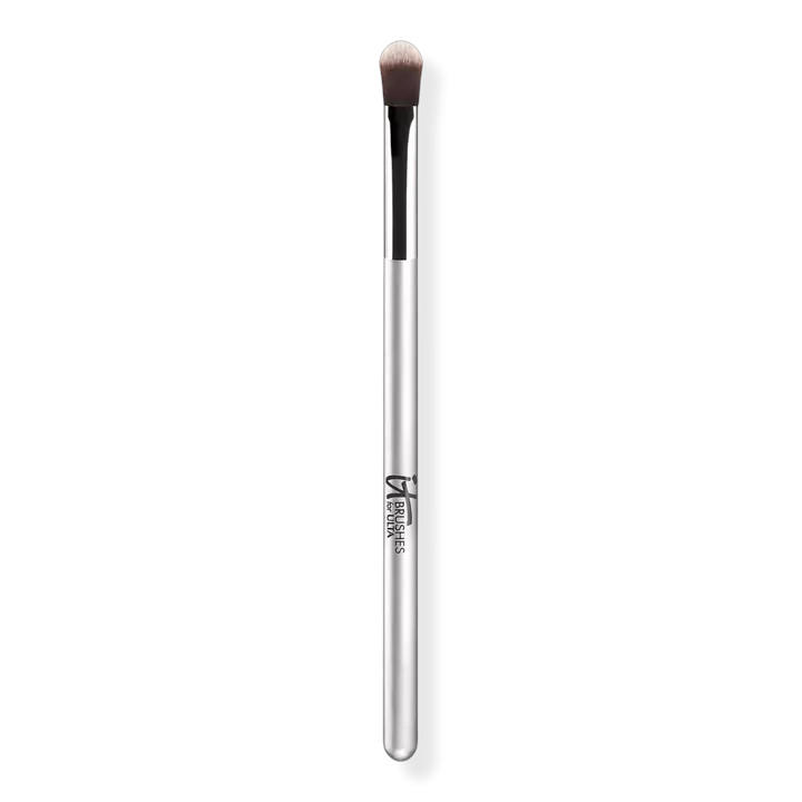 IT Cosmetics Airbrush Placement Shadow Brush #138