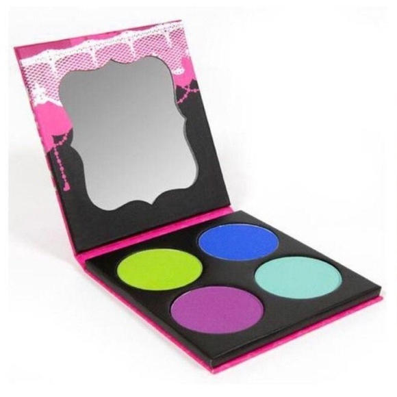 Sugarpill Addicted To Pretty Eyeshadow Palette Heart Breaker