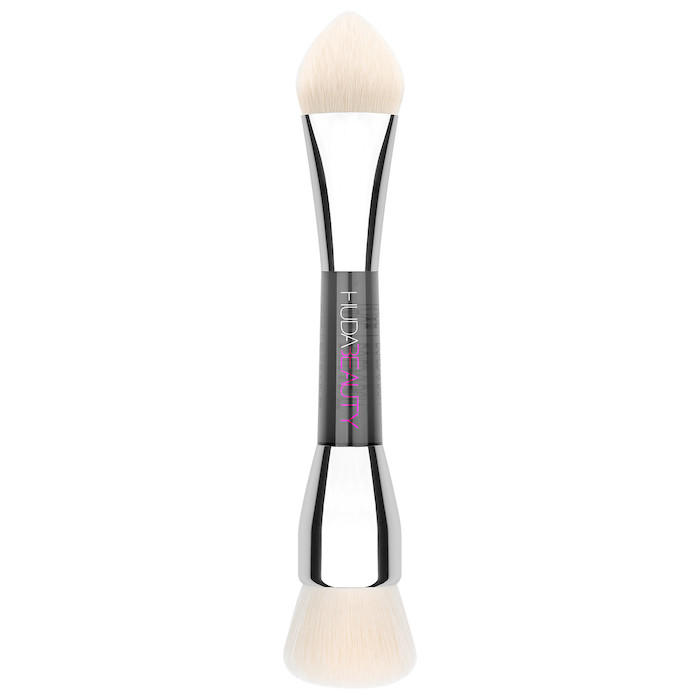 Huda Beauty Build & Buff Foundation Brush