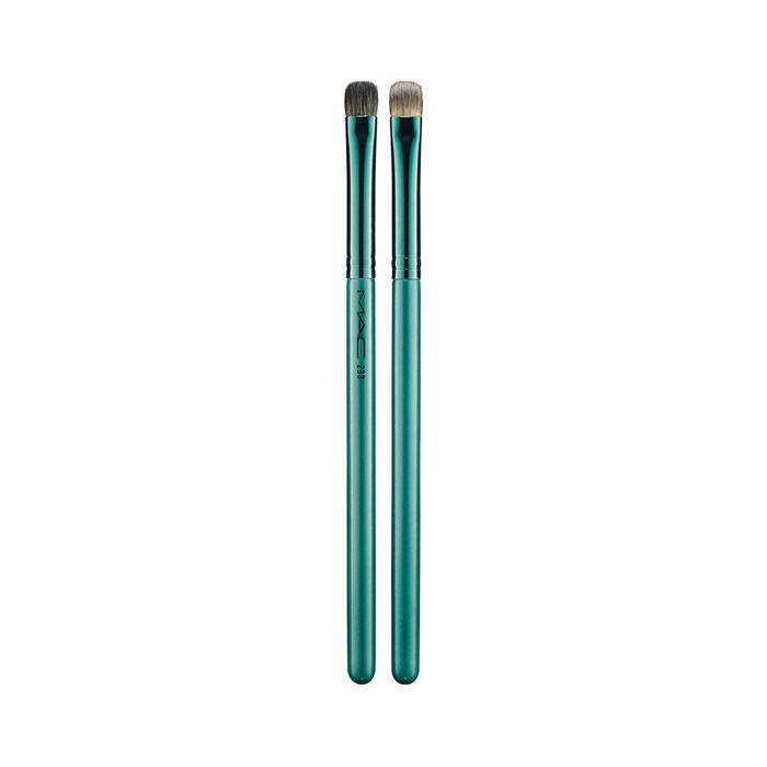 MAC Split Fibre Eyeshadow Brush 233 Alluring Aquatic Collection