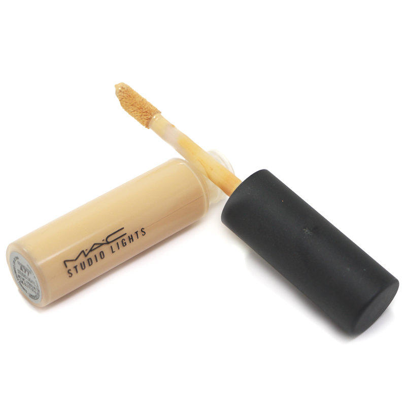 MAC Studio Lights Highlighting Wand Frangipan #0