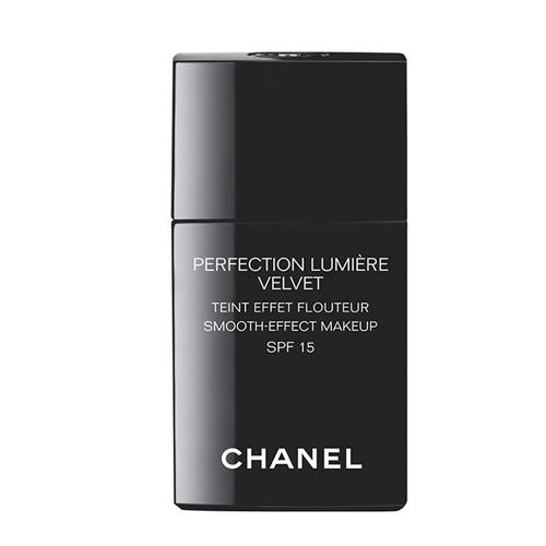 Chanel Perfection Lumiere Velvet Smooth Effect Makeup Beige 70