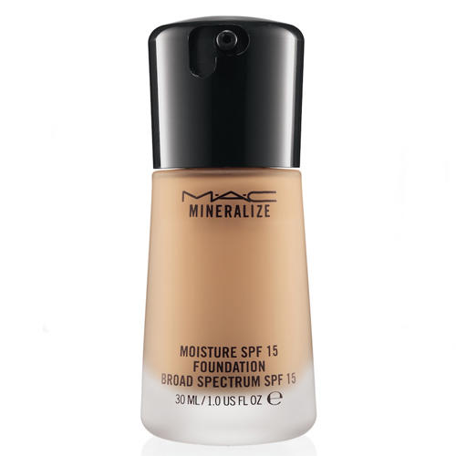 MAC Mineralize Moisture Foundation NC25