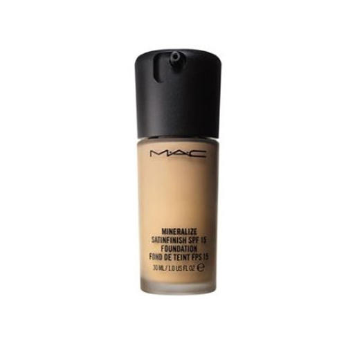 MAC Mineralize Satinfinish SPF 15 Foundation NC37