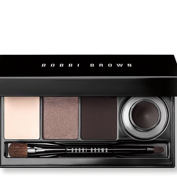 Bobbi brown face. Bobbi Brown палетка теней. Bobbi Brown Eyeliner Brush. Gel Shadow.