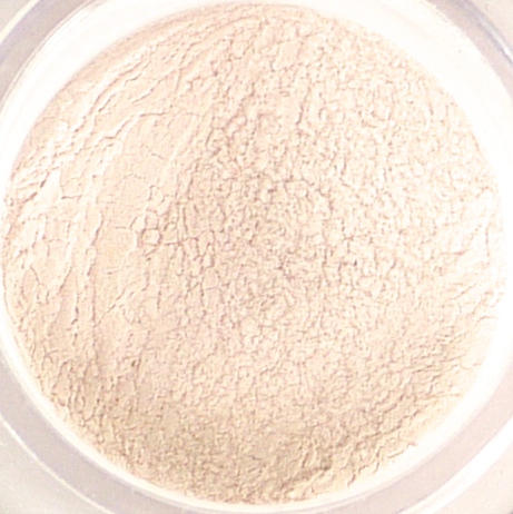 Benefit Powderflage Light-Diffusing Powder Concealer For Eyes & Face #1
