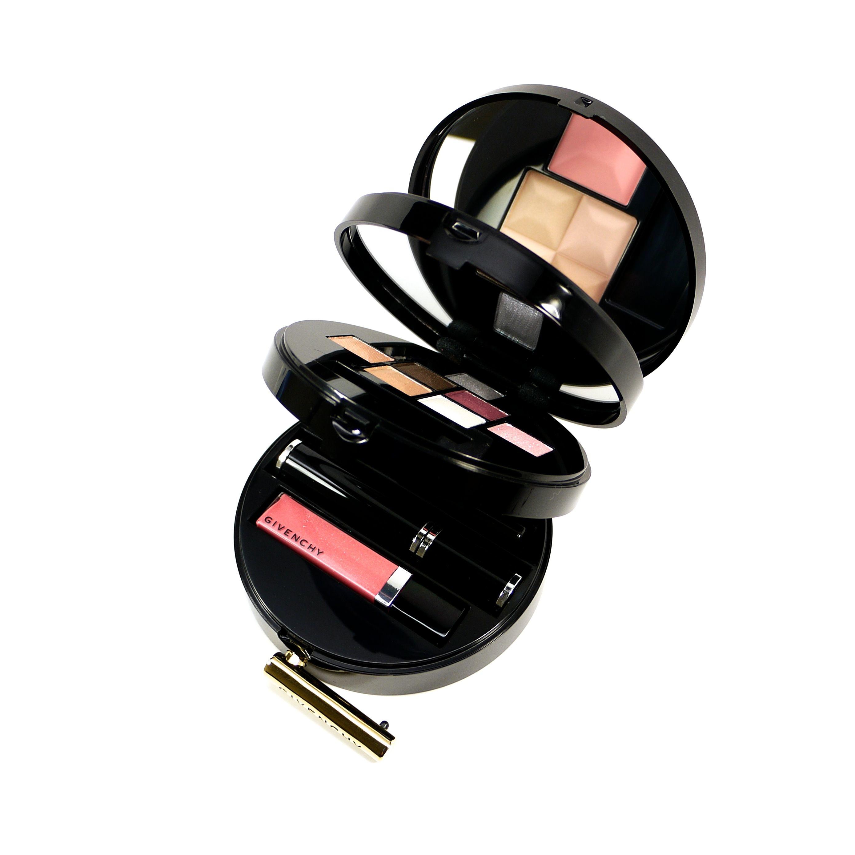 givenchy glamour on the gold travel makeup palette