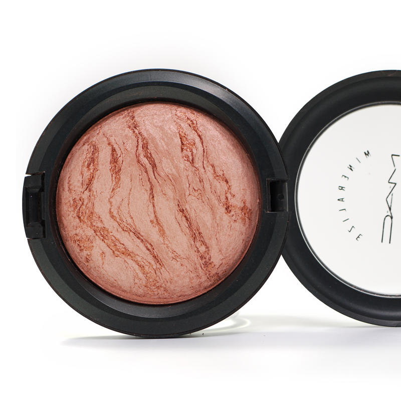 MAC Mineralize Skinfinish Light Flush #1