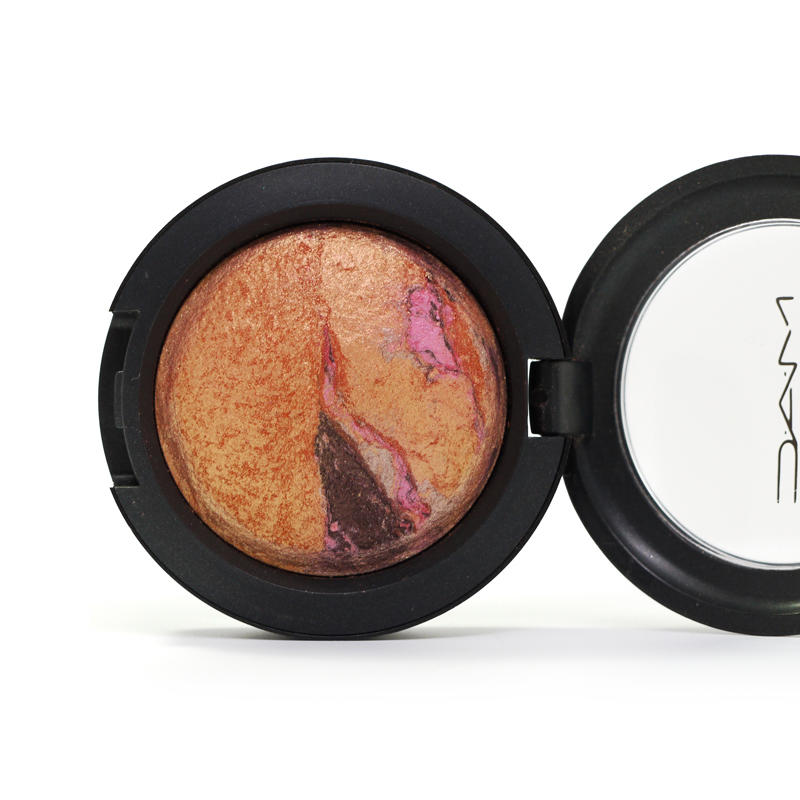 MAC Mineralize Eyeshadow Two To Glow #1